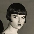 Profile Picture of Bob cut - Wikipediaon Wikipedia