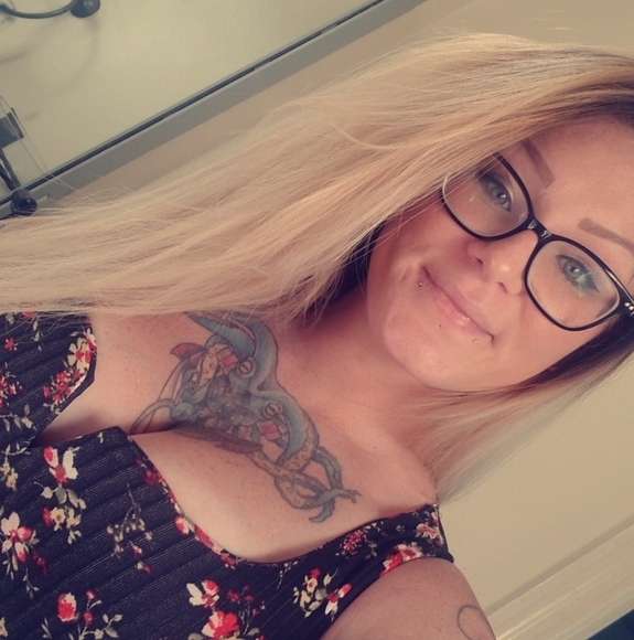 Profile Picture of Miranda Hannagan (@haasgirl) on Poshmark