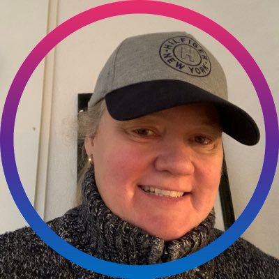 Profile Picture of Rebecca Irwin 💖💜💙 🏳️‍🌈 (@RebecIrwin) on Twitter