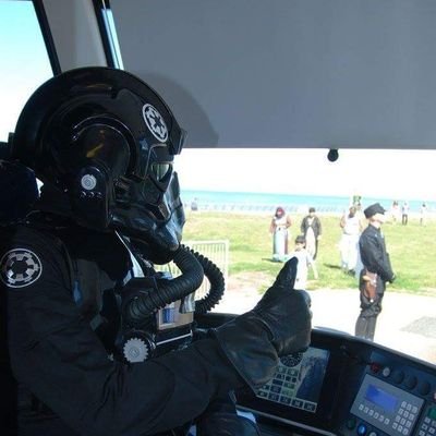 Profile Picture of Sharon Holding (@Sharonholding8) on Twitter