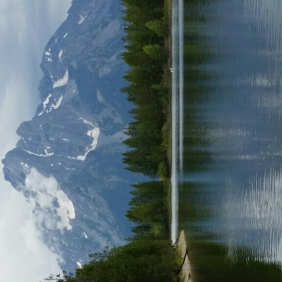 Profile Picture of Danielle Katterman (@daniellkat) on Poshmark