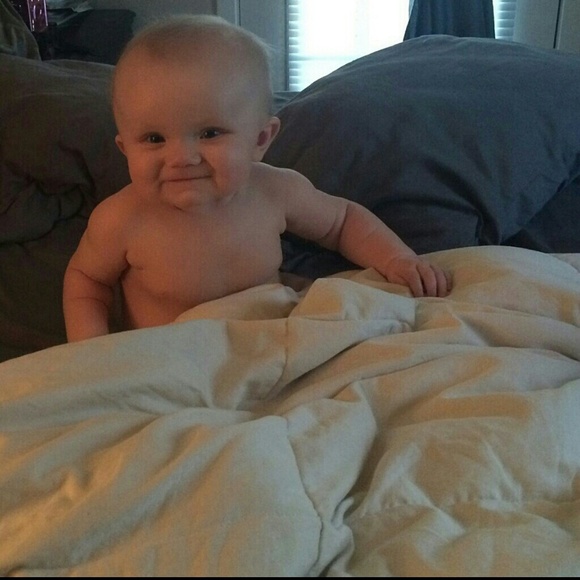 Profile Picture of Sondra Maddle (@sondram) on Poshmark