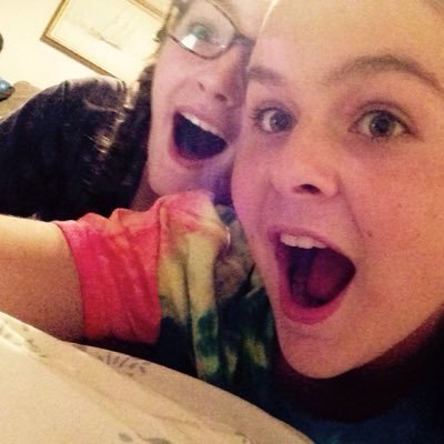 Profile Picture of Monique Michaud (@Momichaud0418) on Twitter