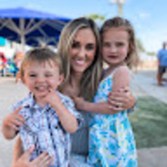 Profile Picture of Blake Larkowski (@blake_larkowski) on Poshmark