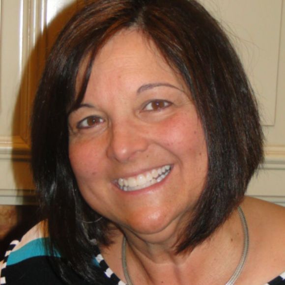 Profile Picture of Catht=y Zambrzycki (@cathyzam) on Poshmark