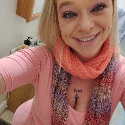 Profile Picture of Jennifer Ricker (@Jennife07034782) on Twitter