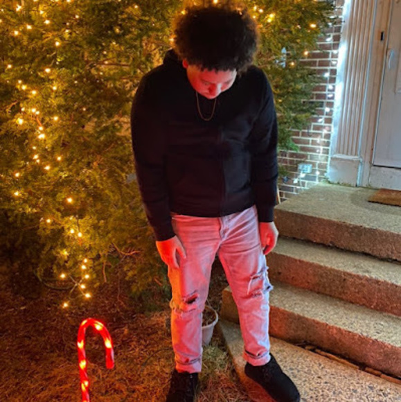 Profile Picture of Jael Rodriguez (@jaelrod4253) on Poshmark