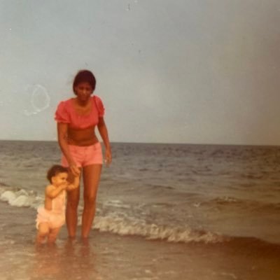 Profile Picture of TT (@TracyStrepek) on Twitter