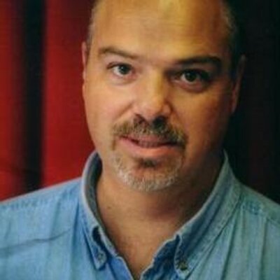 Profile Picture of Joe Simonelli (@playwriteJoesim) on Twitter
