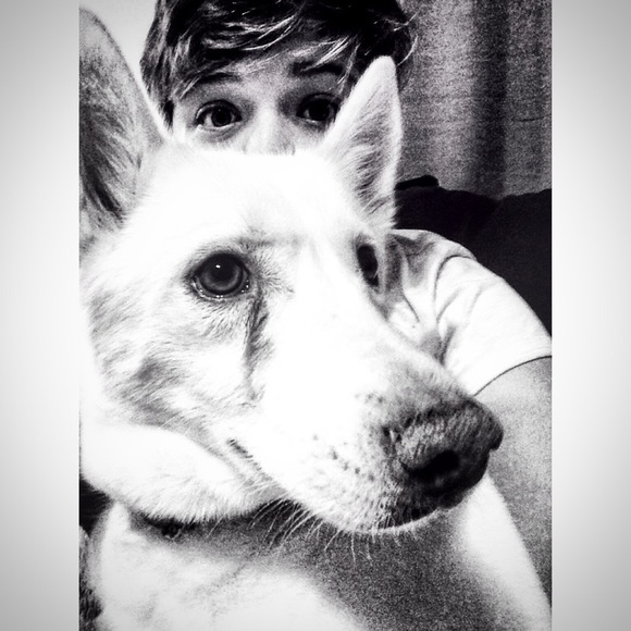 Profile Picture of Shelby Ohlenforst (@shelbikenz) on Poshmark