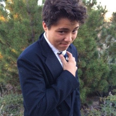 Profile Picture of Peter Lujan (@LakerLujan24) on Twitter