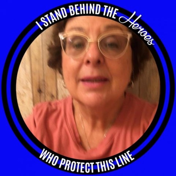 Profile Picture of Francine Hunter (@fhunter185) on Poshmark