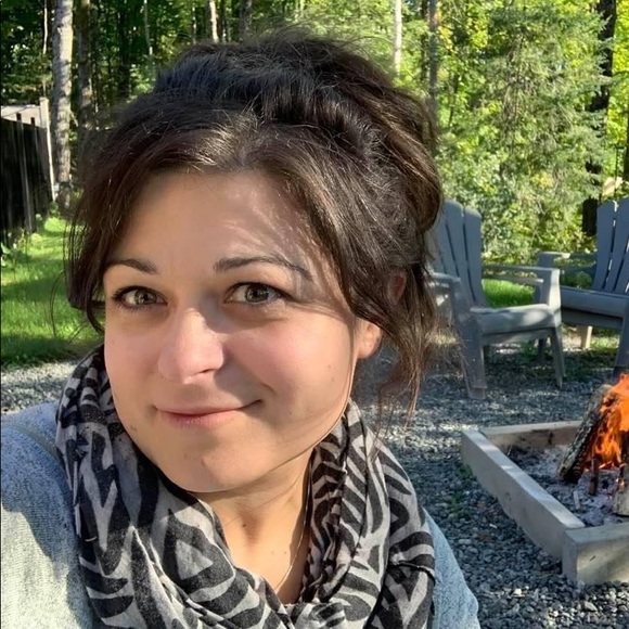 Profile Picture of Marie-nadine Nepveu (@mnnepveu) on Poshmark