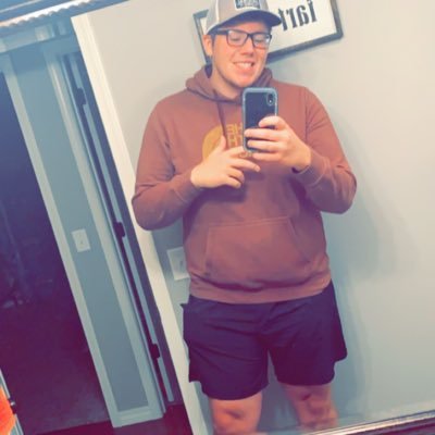 Profile Picture of Bailey Hedgpeth (@BaileyJames21) on Twitter