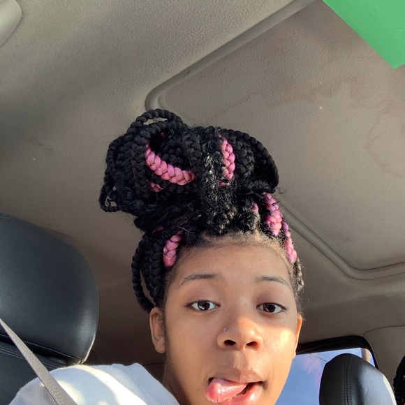 Profile Picture of Anntasia Brittain (@anntasia1) on Poshmark