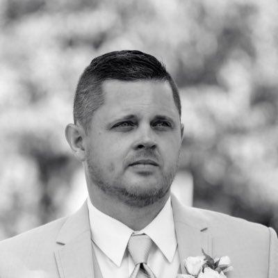 Profile Picture of Clint Rose (@c_rose32) on Twitter