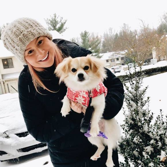 Profile Picture of Valerie Windisch (@valeriewindisch) on Poshmark