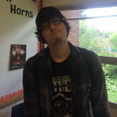 Profile Picture of Adam Perez (@adamperez14) on Twitter