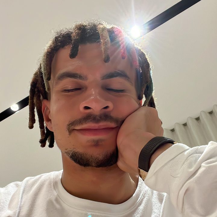 Profile Picture of Dele (@@dele) on Tiktok