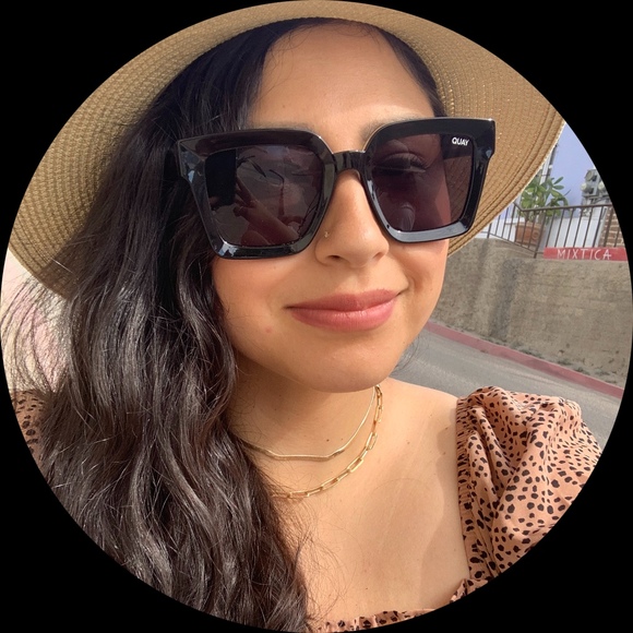 Profile Picture of Inez Alvarez (@maria_inez) on Poshmark