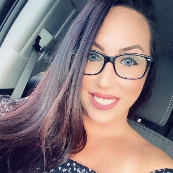 Profile Picture of Kim Shivers (@babygrlridn22s) on Poshmark