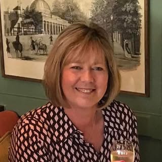 Profile Picture of Paula Dobson (@paula.dobson) on Instagram