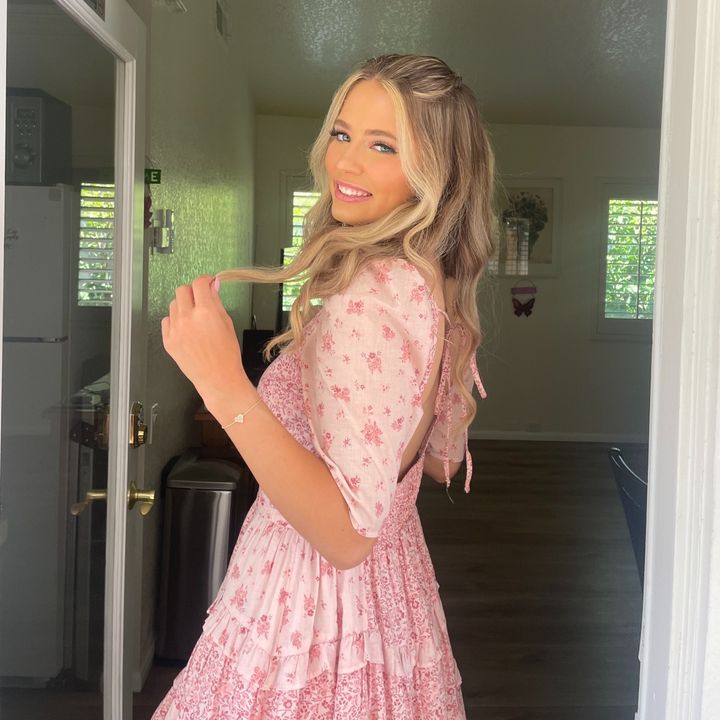 Profile Picture of   kerry froio (@kerryfroio)... (@kerryfroio) on Tiktok