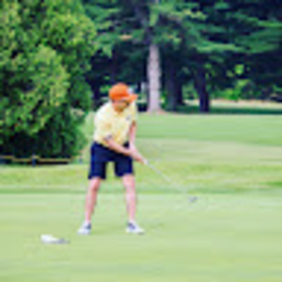 Profile Picture of David Bennett (@davidjbennett4) on Poshmark