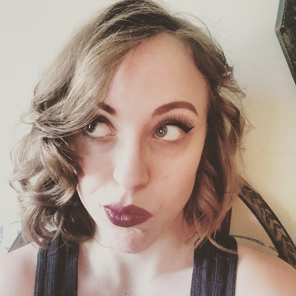 Profile Picture of Krystal Clark (@kclark81595) on Poshmark