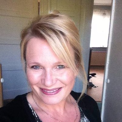 Profile Photo of Amanda Davies (@AmandaDavies72) on Twitter