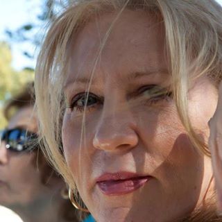 Renee Holleman - Facebook Profile Picture of Renee Holleman (@renee.holleman.3) on Facebook