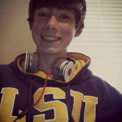 Profile Picture of Stephen Peltier (@smichael855) on Twitter