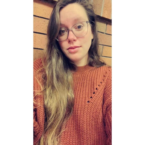 Profile Picture of Gina Dascomb (@gdascomb) on Poshmark