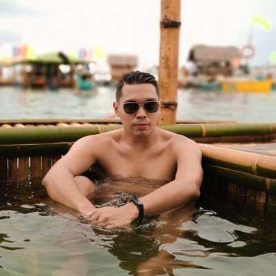 Profile Picture of Blue Edward Sanchez (@TheBlueSanchez) on Twitter