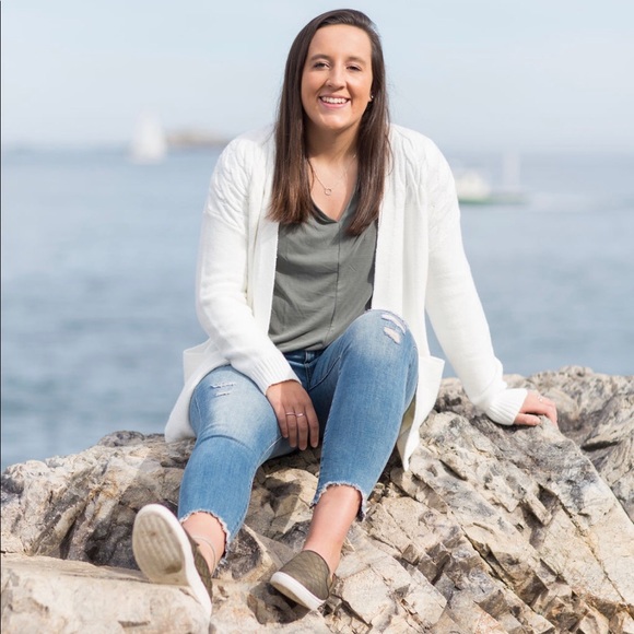 Profile Picture of Greta Wright (@greta_wright) on Poshmark