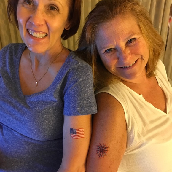 Profile Picture of Susan Schuman (@cubby16) on Poshmark