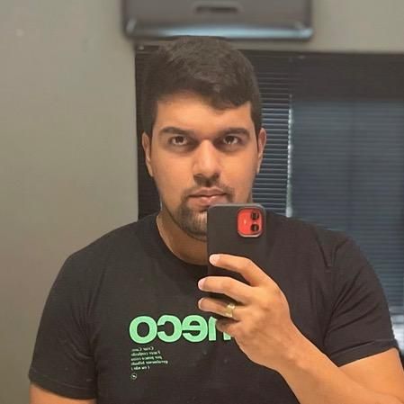 Profile Picture of Aron Gouveia (@maosdetesouracortes) on Tiktok