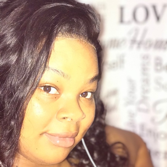 Profile Picture of Jasmine Singleton (@jazman008) on Poshmark