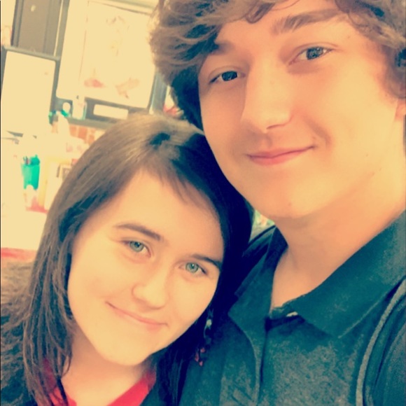 Profile Picture of Logan Stranak (@lmstranak) on Poshmark