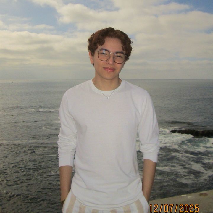 Profile Picture of Ruben Robles (@ruben_robles) on Tiktok