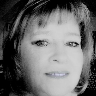 Profile Picture of Karen Kane (@KarenKa91315706) on Twitter