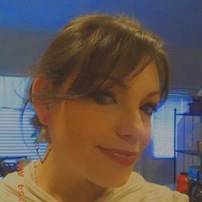 Profile Picture of Miranda Pierce (@mirandabrookep) on Twitter