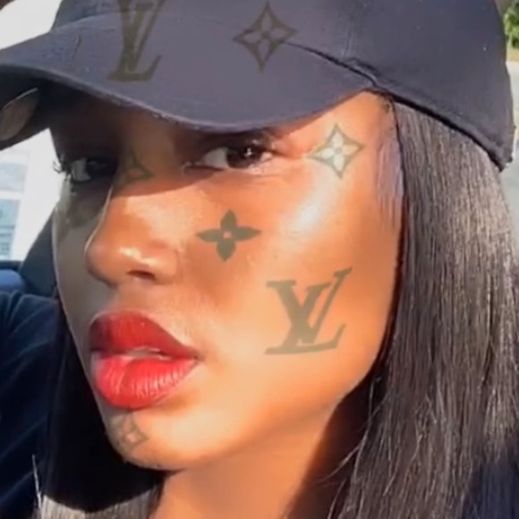 Kira Wells preston - Poshmark Profile Picture of Kira Wells preston (@kiraajae7) on Poshmark