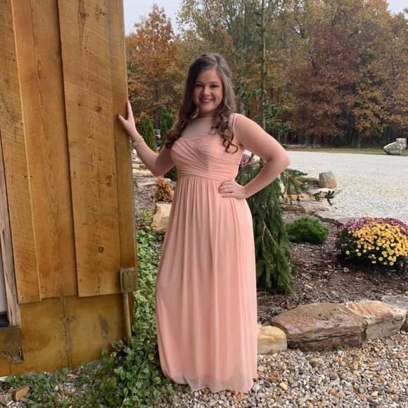 Profile Picture of Kelsey Bockman (@kab62990) on Poshmark