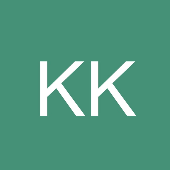 Profile Picture of Kayla Kotfer (@kayylaa19) on Poshmark