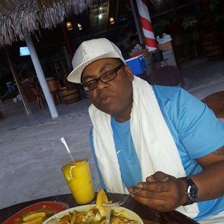 Profile Picture of Noel Ebanks (@noel.ebanks.963) on Facebook