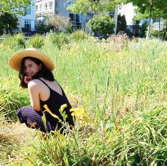 Profile Picture of Jade Mendiola (@jade_nia28) on Poshmark