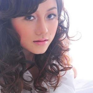 Thy ? Trang - Myspace Profile Picture of Thy ? Trang (@elsytran) on Myspace