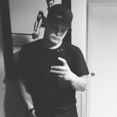 Profile Picture of Erik Sage (@ErikGatlin) on Twitter