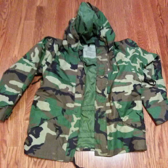 Profile Picture of Peter Fuente (@peter713) on Poshmark